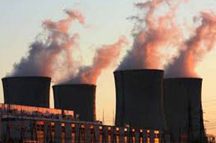 Fantasma nuclear AIE