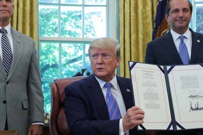 Trump en Oval