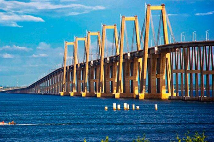 Puente sobre el lago de Maracaibo