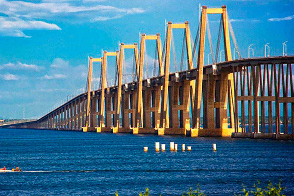 Puente sobre el lago de Maracaibo