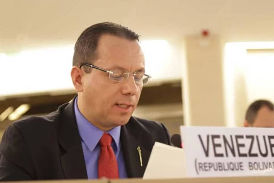 Gobierno de Maduro denuncia ante la ONU "errores" del informe Bachelet