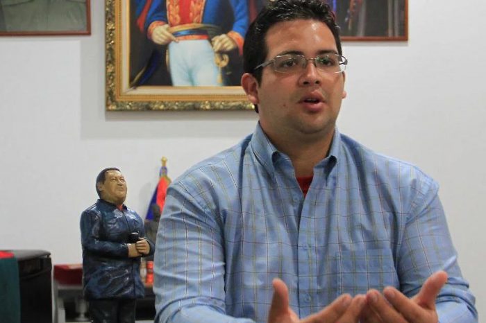 Universidades distancia - ministro Trompiz UCV