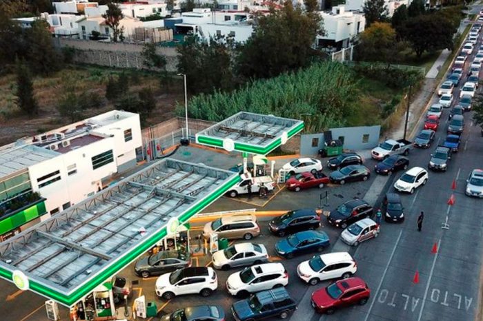 Colas gasolineras