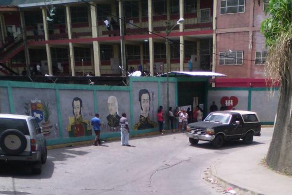 Colegio Fe y Alegría-Petare