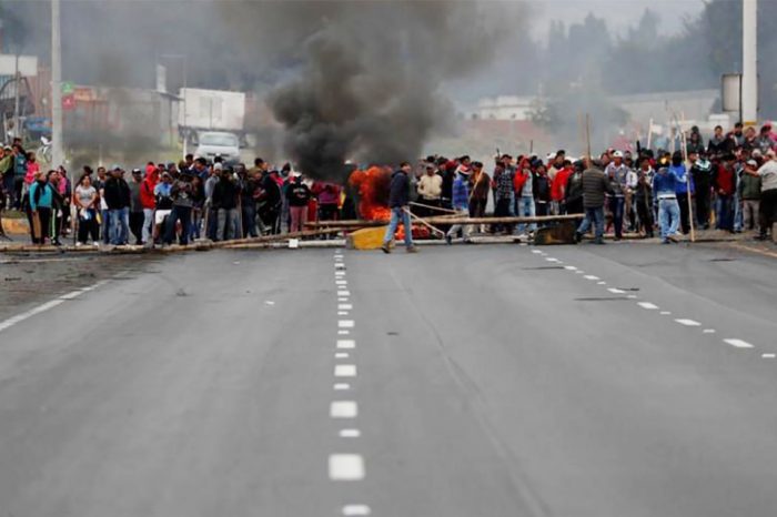 Un hombre muere en medio de protestas en Ecuador. Las manifestaciones se han convertido en un desafío para el gobierno de Lenín Moreno