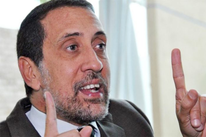 Salario en petros es igual a recibir chapas de botellas, afirma José Guerra, quien exhortó a los trabajadores a no aceptarlo como referencia José Guerra