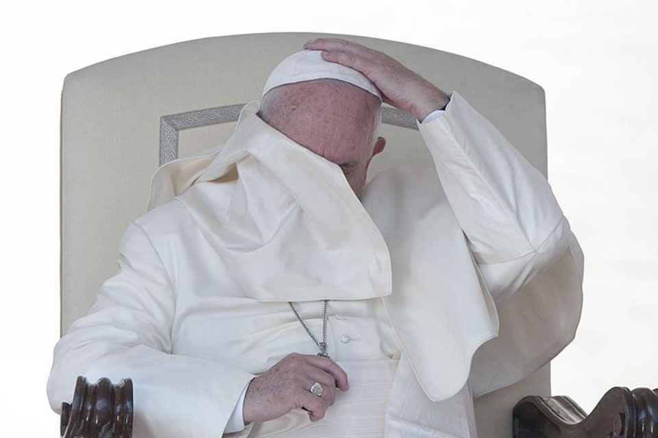 Cinco miembros del Vaticano suspendidos por presuntas irregularidades financieras, entre ellos Tommaso Di Ruzza, director de la AFI