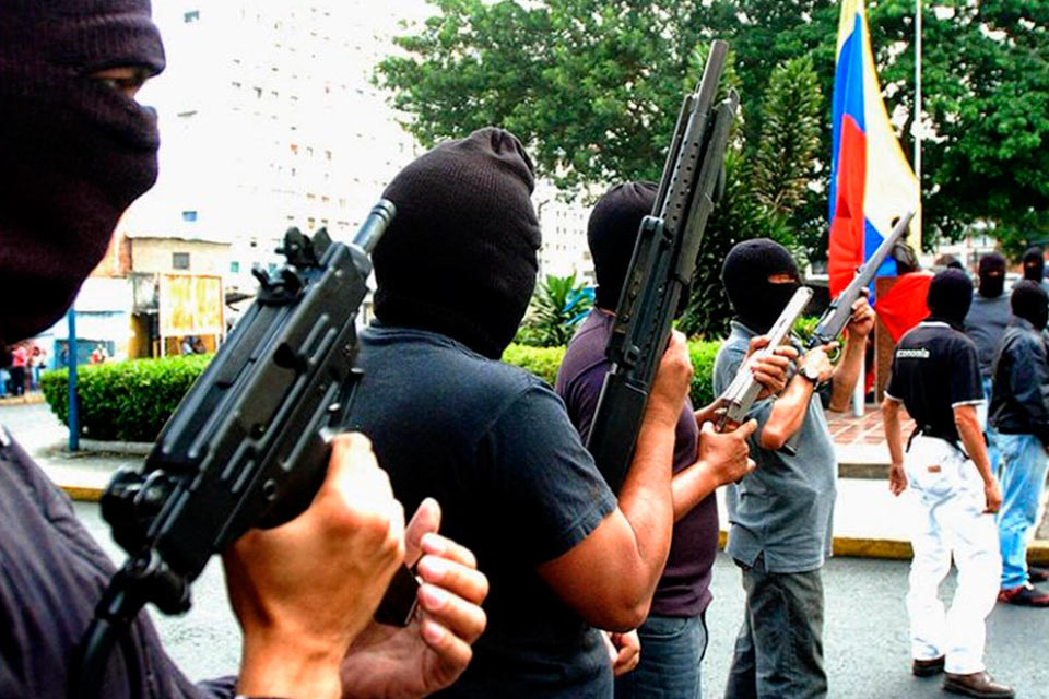 Patrioteros armados