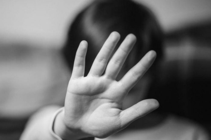 maltrato IA Sudáfrica infantil mujeres