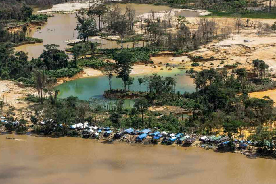 Canaima | El paraíso envenenado por el oro