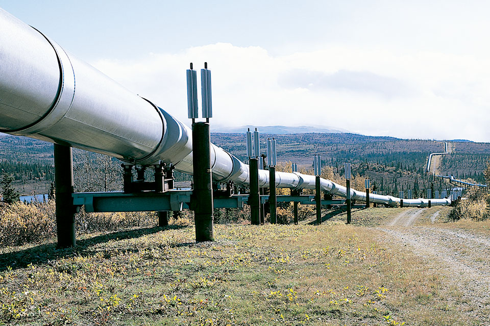 Repsol evalúa sustituir crudo venezolano con suministros de Canadá