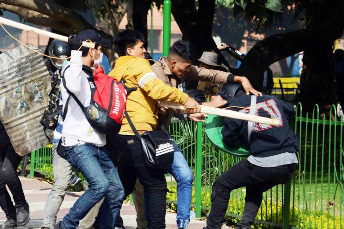 Muere joven en Bolivia tras choques de partidarios y detractores de Evo