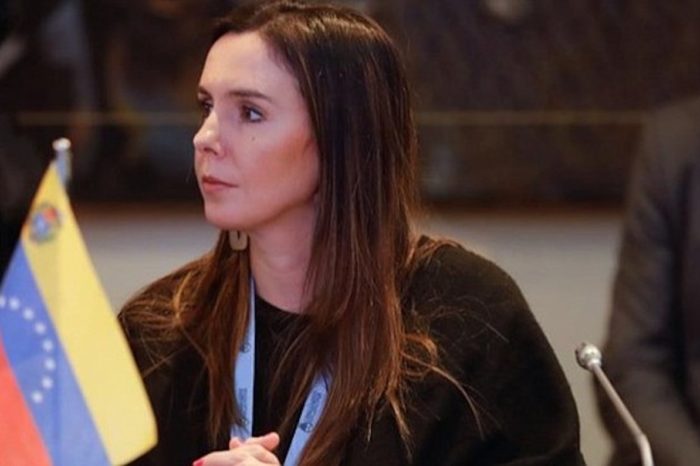Elisa Trotta Gamus Grupo de Contacto