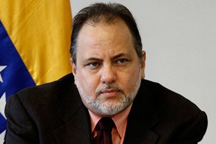 Defensor del pueblo - alfredo ruíz