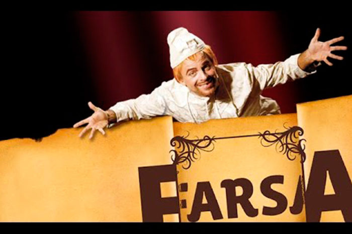 La farsa