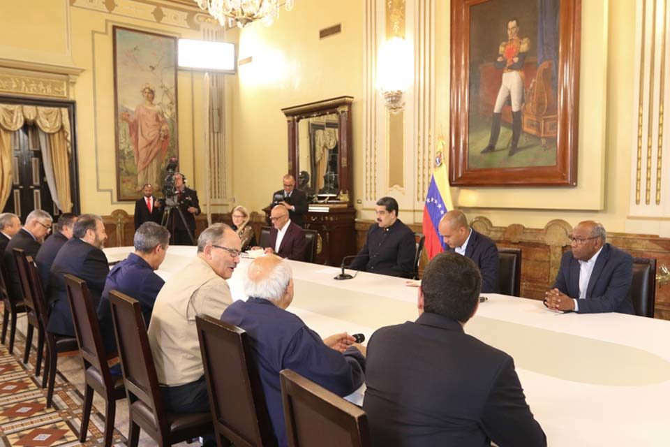 Maduro mesita de diálogo electoral