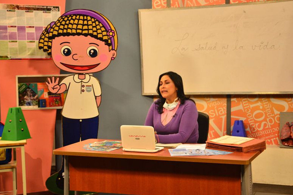 La improvisación se hace escuela en las clases por VTV