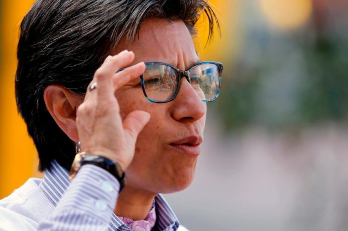 Claudia Lopez Bogotá deportar