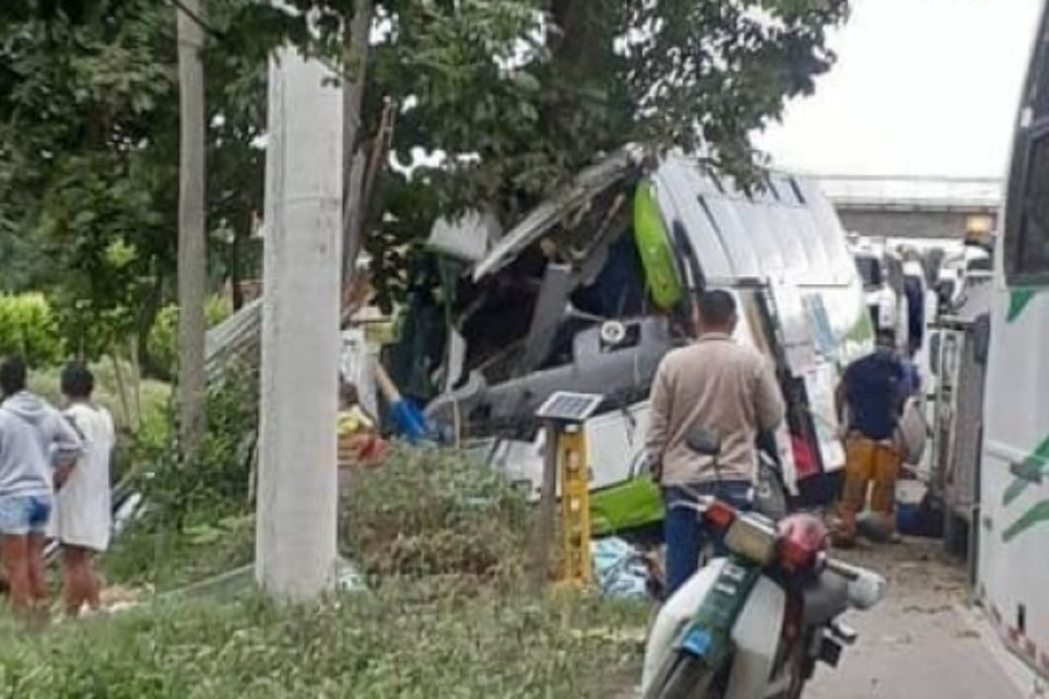 Autobús que repatriaba venezolanos en Colombia