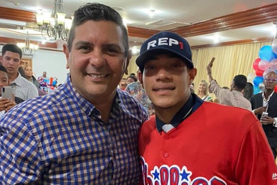 Yhoswar García pelotero filis