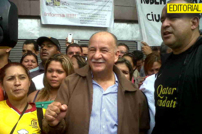 Rubén González