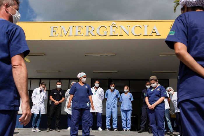 Brasil superó la barrera de los 160.000 muertos por coronavirus