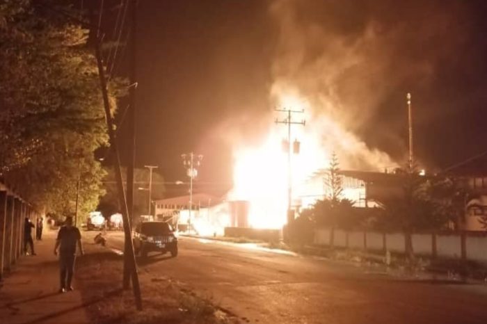 Incendio alcohol El Guardian