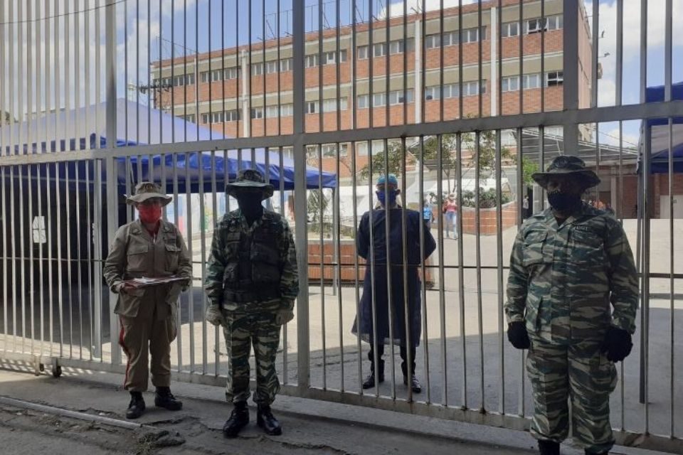 Médicos Sin Fronteras -Hospital Pérez de León II