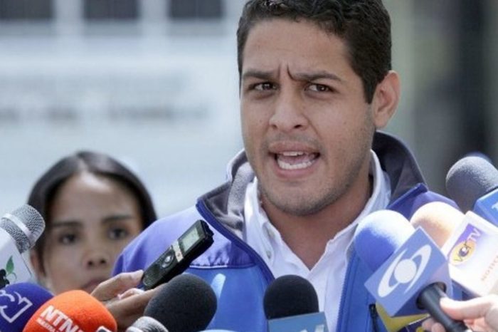 diputado José Manuel Olivares comisionado