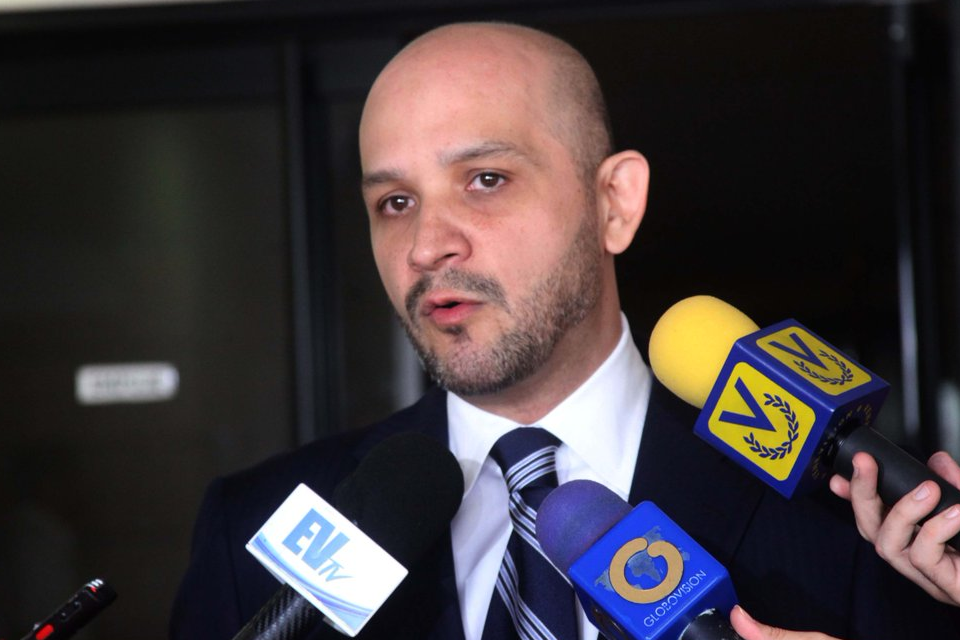 Luis Izquiel, abogado experto en derecho penal Tren de Aragua