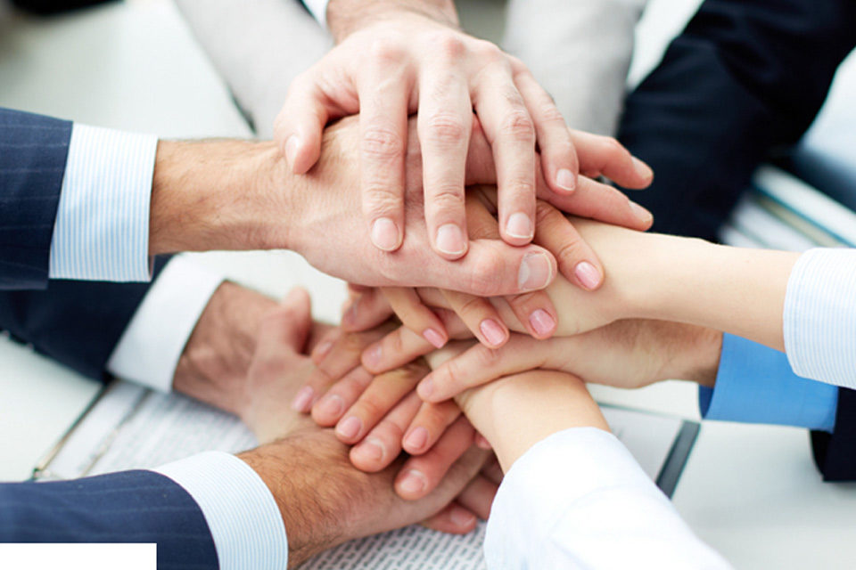 Manos limpias al poder