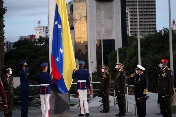 Natalicio Libertador Padrino López