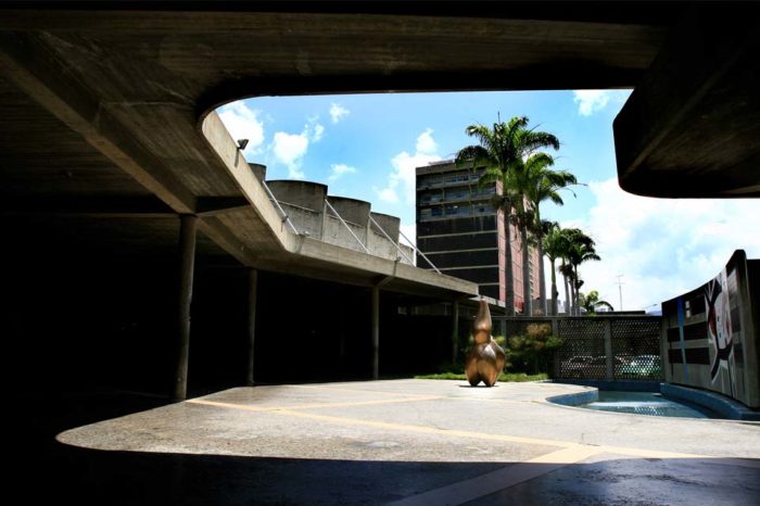 UCV plaza rectorado