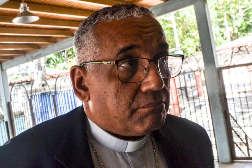 Victor-Hugo-Basabe Padrino López Maduro