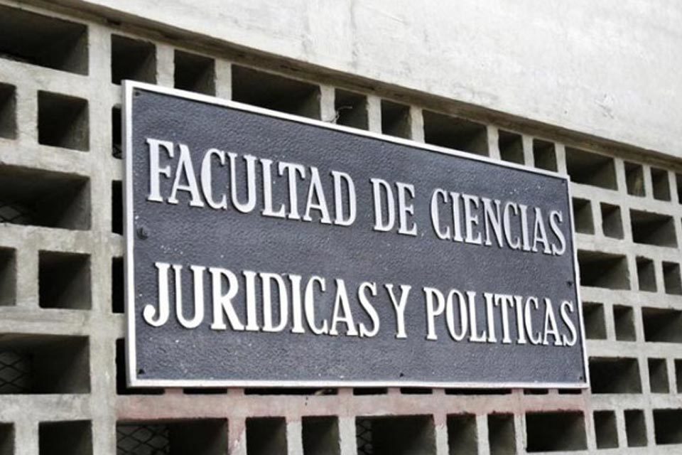 Derecho UCV facultad de ciencias jurídicas y políticas uCV