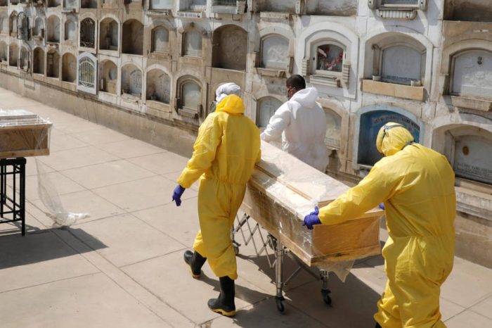 Una de cada mil personas murió por coronavirus en Perú