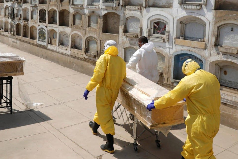 Una de cada mil personas murió por coronavirus en Perú