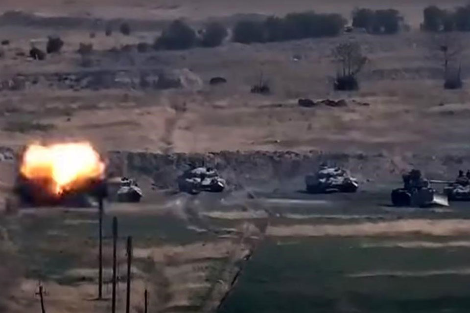 Armenia y Azerbaiyán en guerra