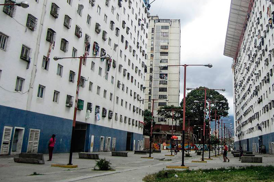 Las patas cortas de la Misión Vivienda