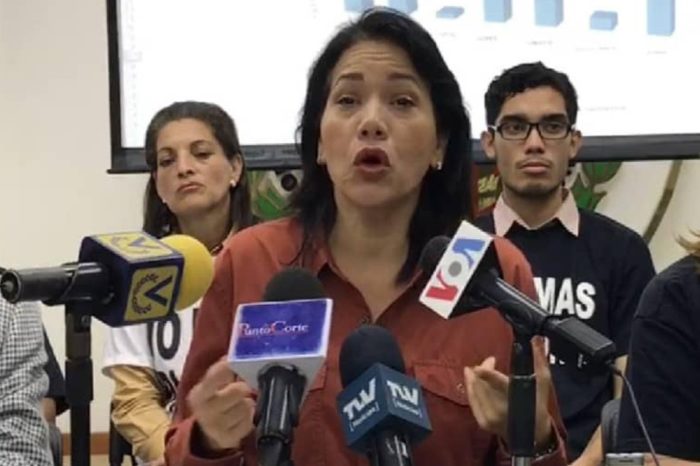 Aixa López, presidenta del Comité de Afectados por Apagones. (1)