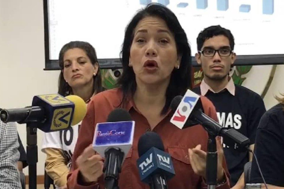 Aixa López, presidenta del Comité de Afectados por Apagones. (1)