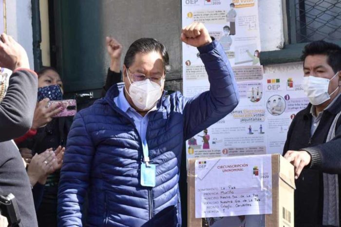 Triunfo del MAS en Bolivia da lección a la región sobre democracia y alternancia política