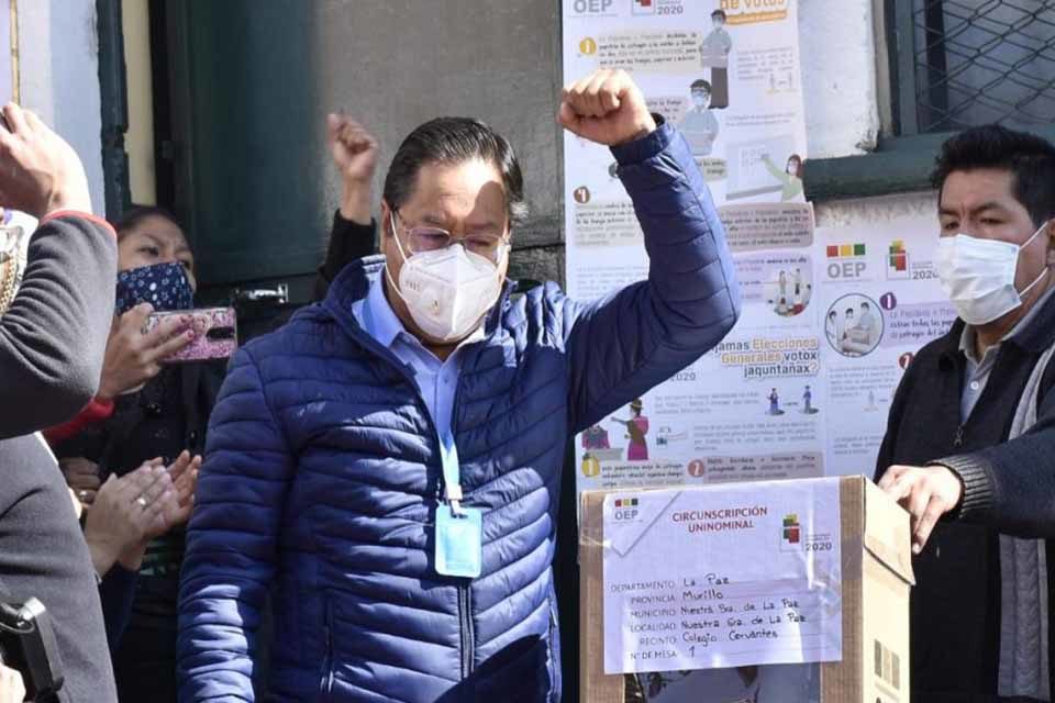 Triunfo del MAS en Bolivia da lección a la región sobre democracia y alternancia política