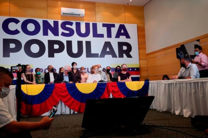 Le hago una consulta