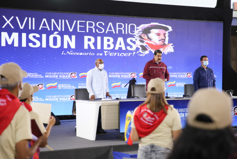 Maduro aumento bonos