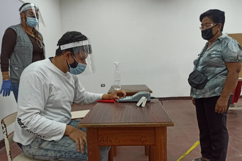 Desinformación andante: electores votaron en el simulacro sin conocer a sus candidatos provea elecciones