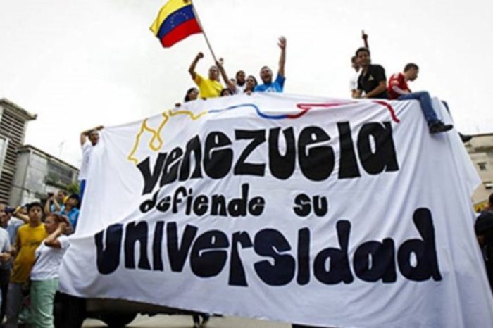 Universidades en el limbo