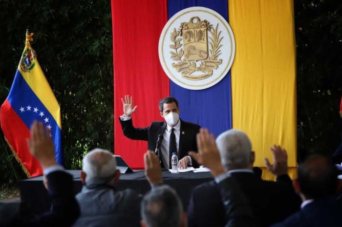 AN de Guaidó aprueba recursos para covax FAN