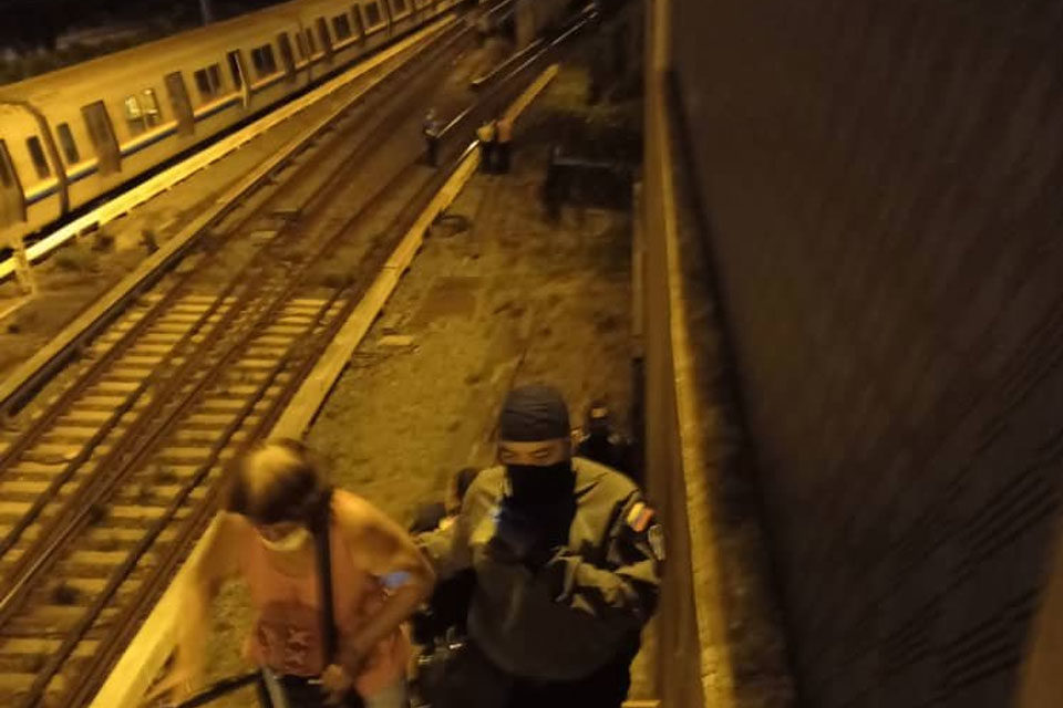Tren del Metro de Caracas descarrilado en Caricuao