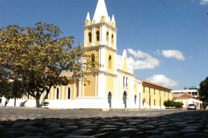 Iglesia_de_San_Francisco_en_Coro-falcón